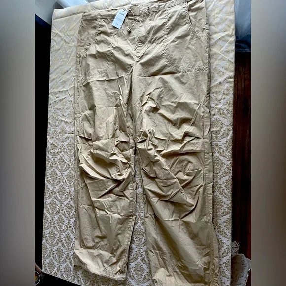 NWT Size 8 Cotton On Drawstring Pants in the Color Sand - Picture 3 of 9